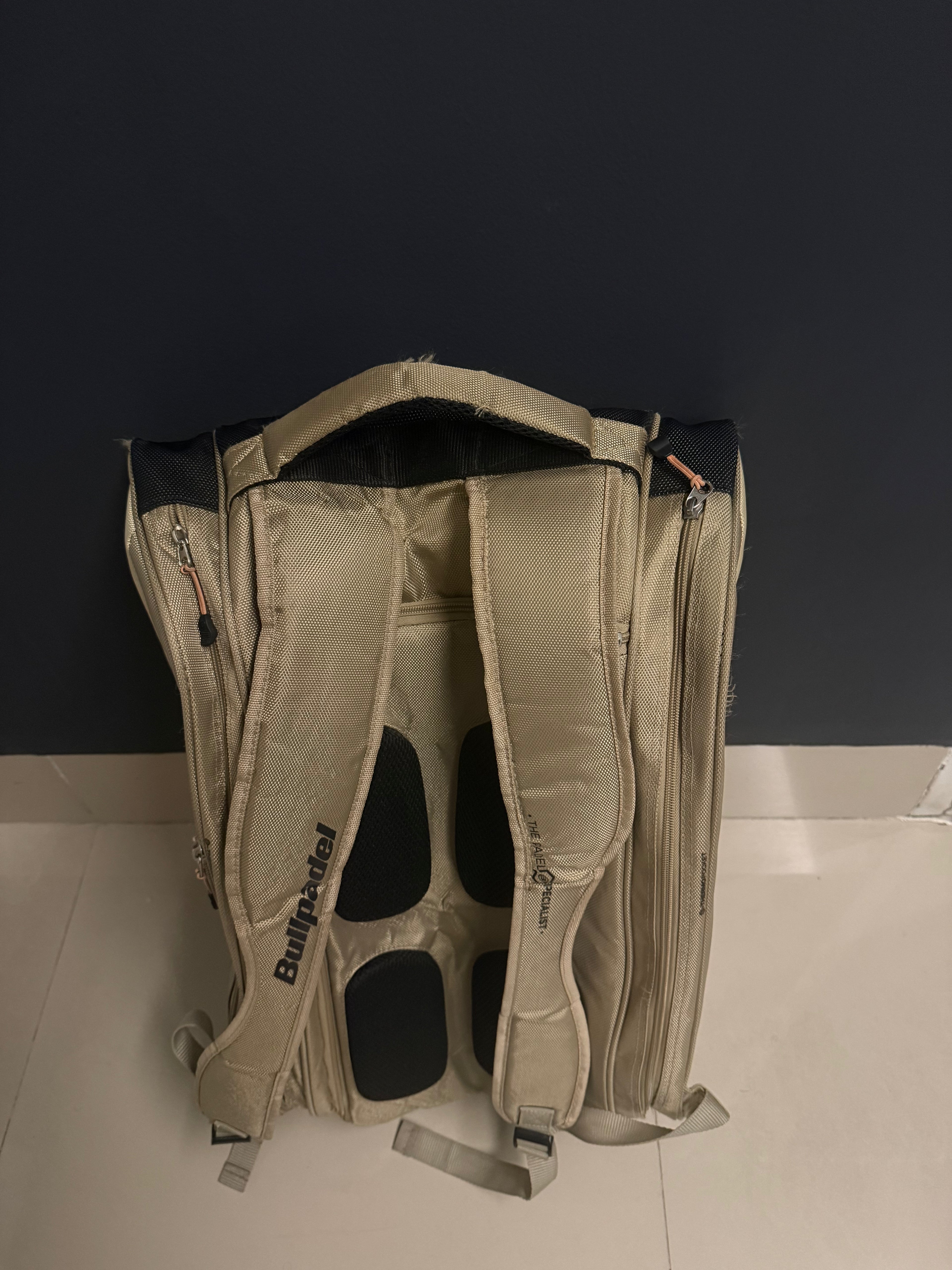 Bullpadel BPP 25001 Vertex Sand 2025 Padel Bag – Pre Owned