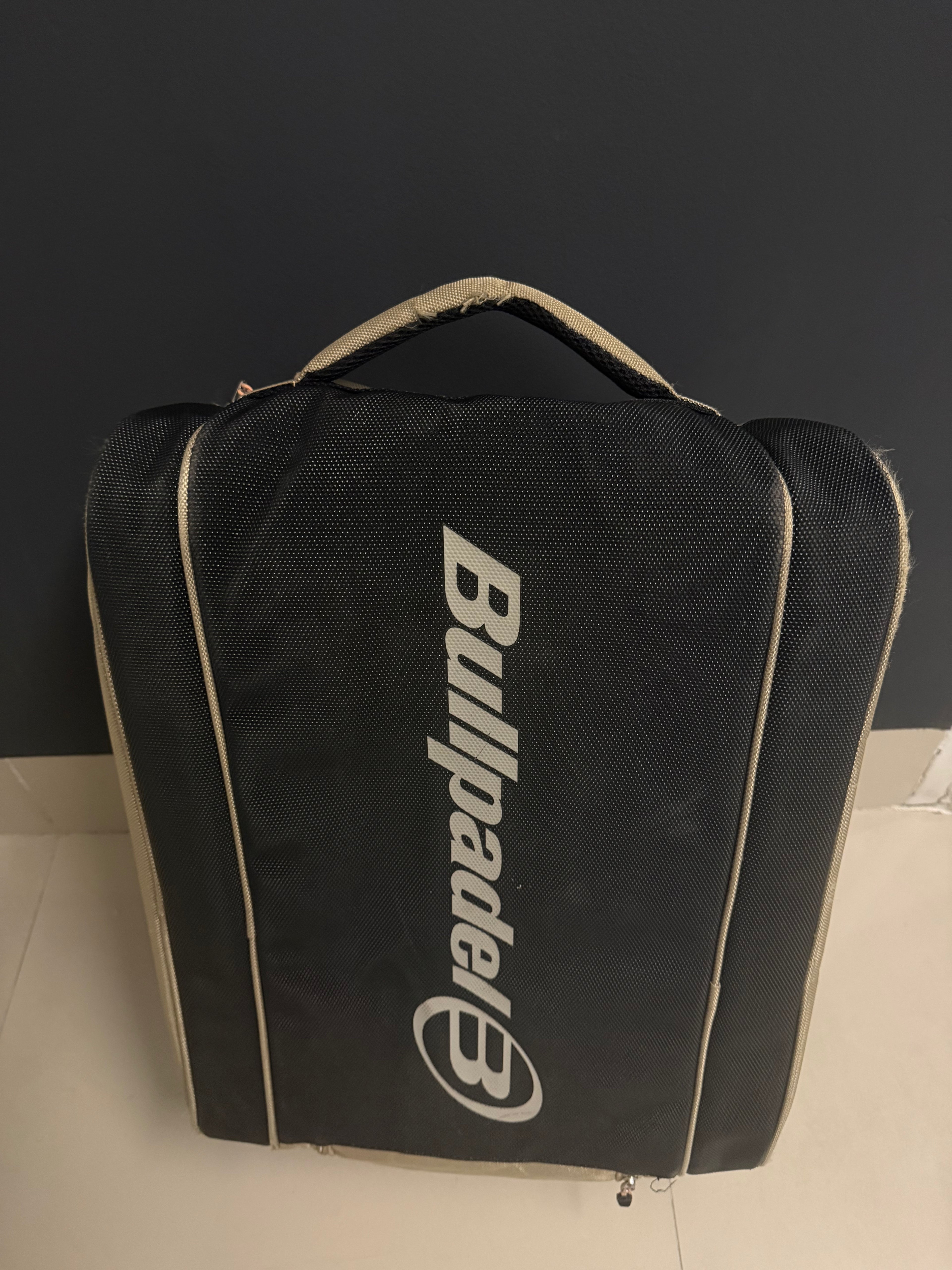 Bullpadel BPP 25001 Vertex Sand 2025 Padel Bag – Pre Owned